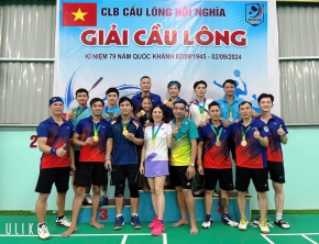 san-cau-long-o-hoi-nghia-trai-nghiem-tuyet-voi-tai-san-cau-long-hieu-relax